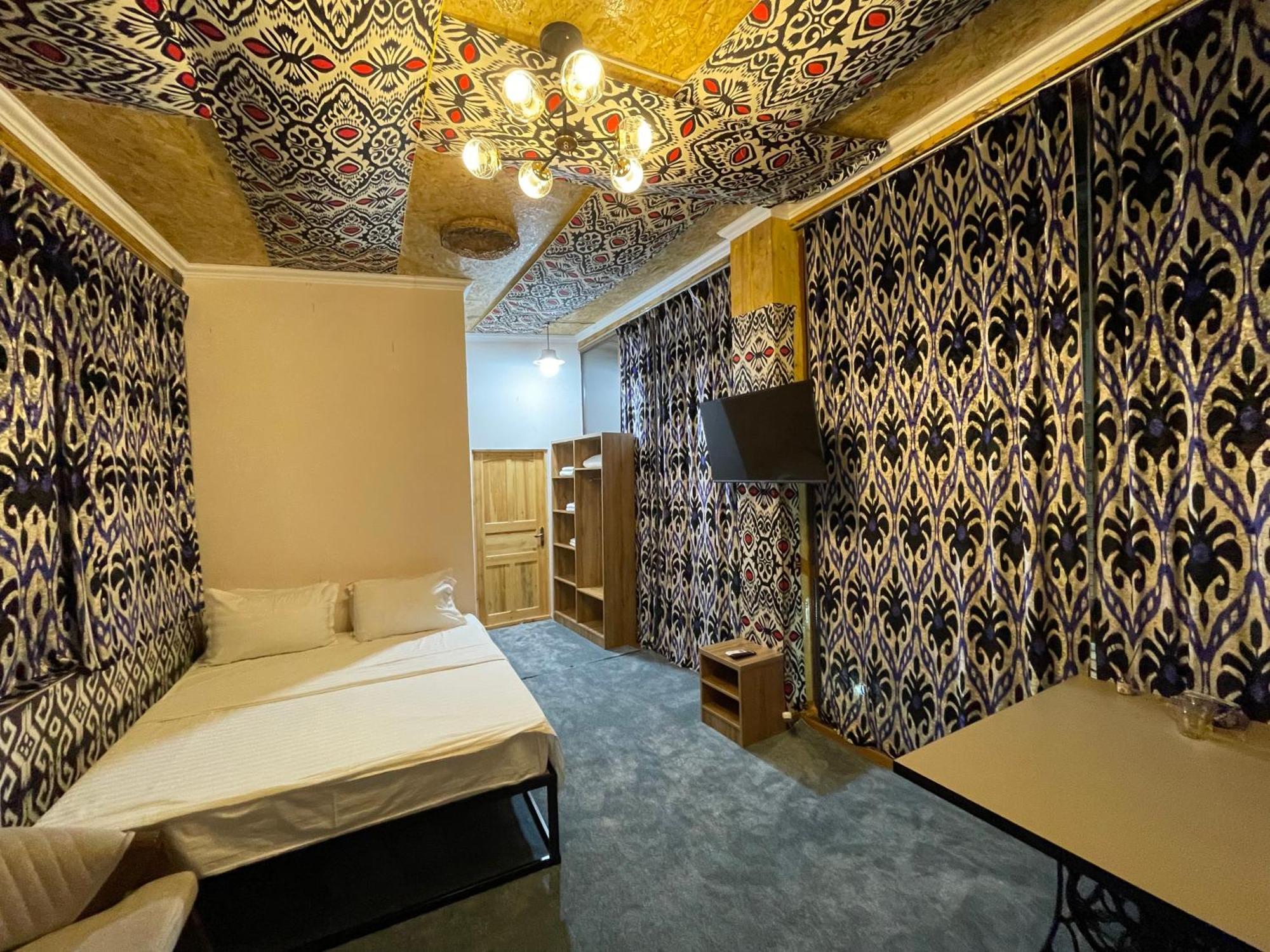 Mulberry Hotel Tasjkent Eksteriør bilde